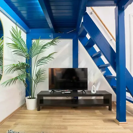 Charming In The Heart Of D26b