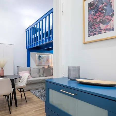 Charming In The Heart Of D26b